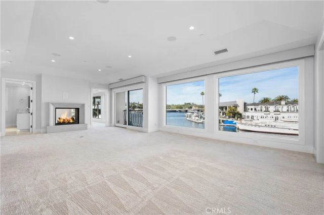 45 Linda Isle, Newport Beach, CA 92660