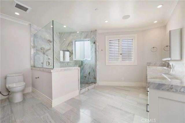 45 Linda Isle, Newport Beach, CA 92660