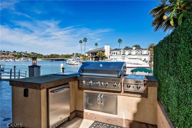45 Linda Isle, Newport Beach, CA 92660