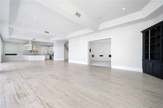 45 Linda Isle, Newport Beach, CA 92660