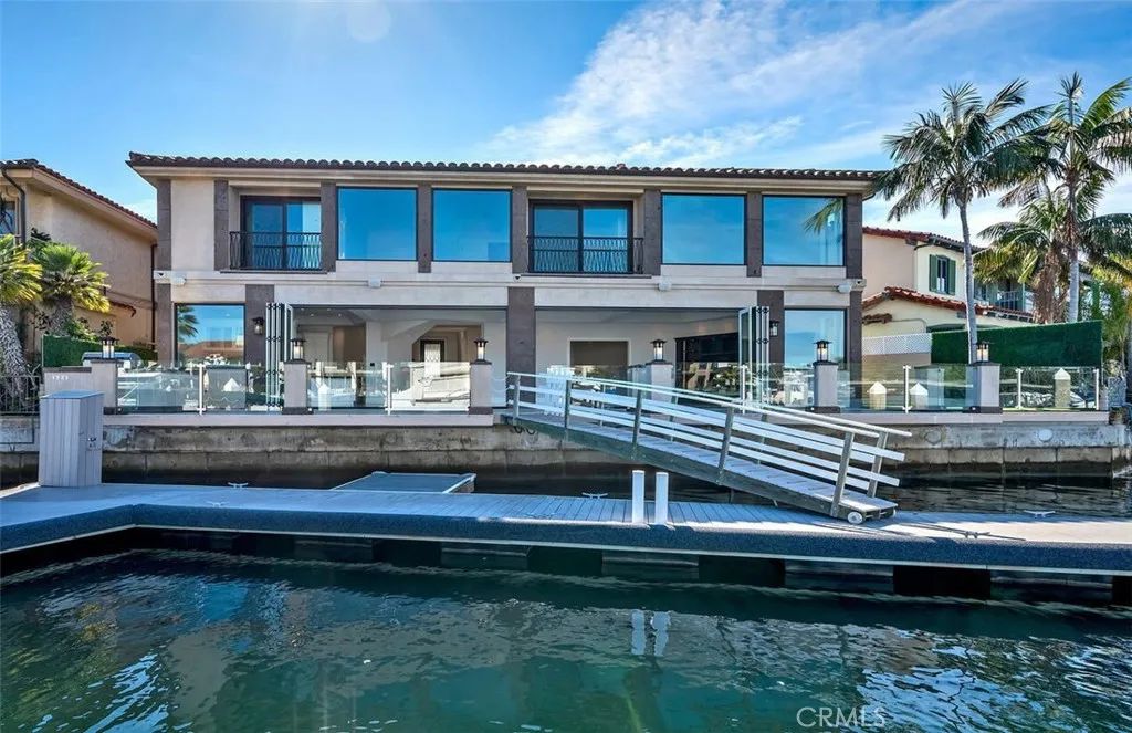45 Linda Isle, Newport Beach, CA 92660