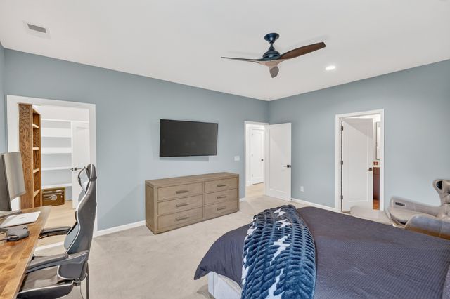 1018 Julian Way, Murfreesboro, TN 37128