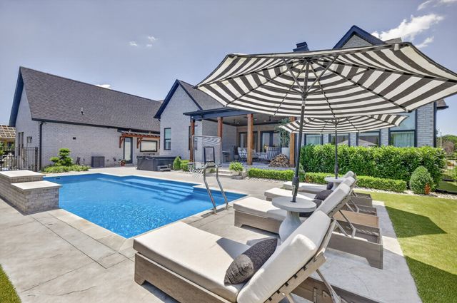 1018 Julian Way, Murfreesboro, TN 37128