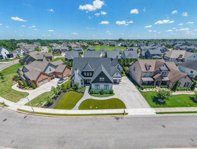 1018 Julian Way, Murfreesboro, TN 37128