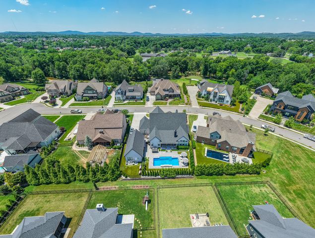 1018 Julian Way, Murfreesboro, TN 37128