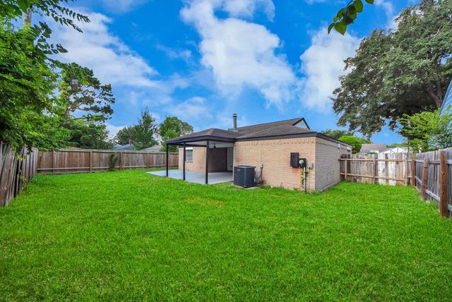 4818 Tenderwood Drive, Houston, TX 77041