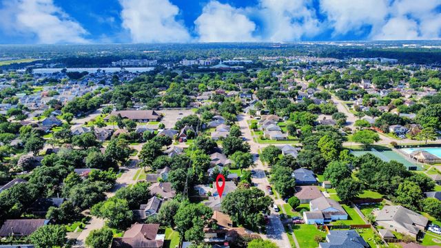 4818 Tenderwood Drive, Houston, TX 77041