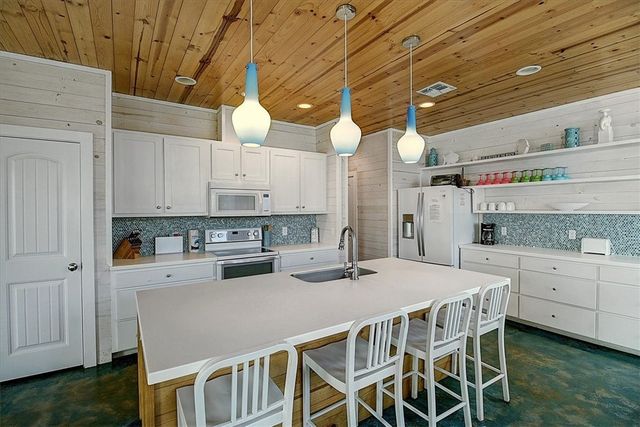 2525 S 11th St 95, Port Aransas, TX 78373