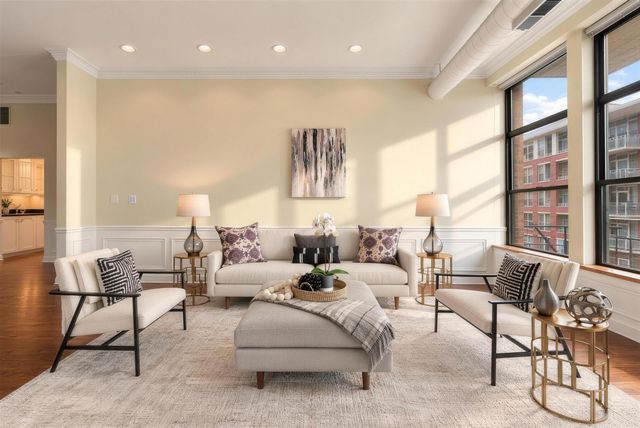 1016 W Madison Street 4S, Chicago, IL 60607