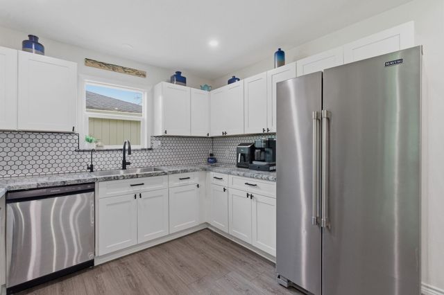 1705 Shady Oaks Drive, Conroe, TX 77301