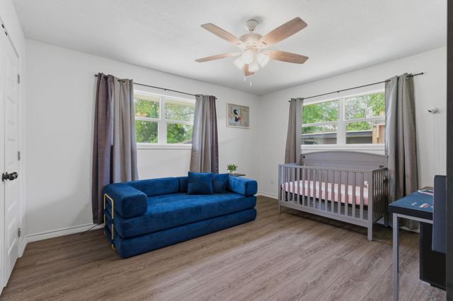 1705 Shady Oaks Drive, Conroe, TX 77301