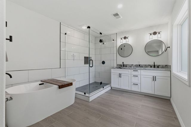 1705 Shady Oaks Drive, Conroe, TX 77301