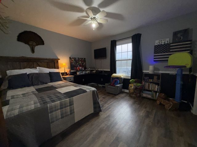 144B Leo Carter Rd, Bethpage, TN 37022