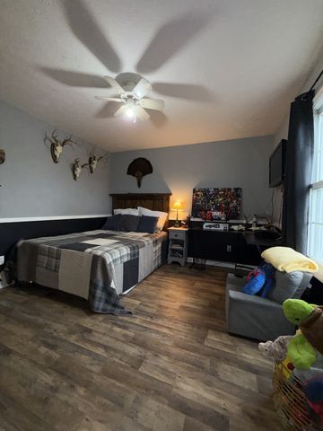 144B Leo Carter Rd, Bethpage, TN 37022