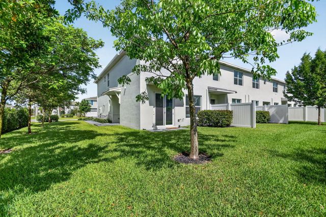 4325 Pond Lily Lane, Lake Worth, FL 33467