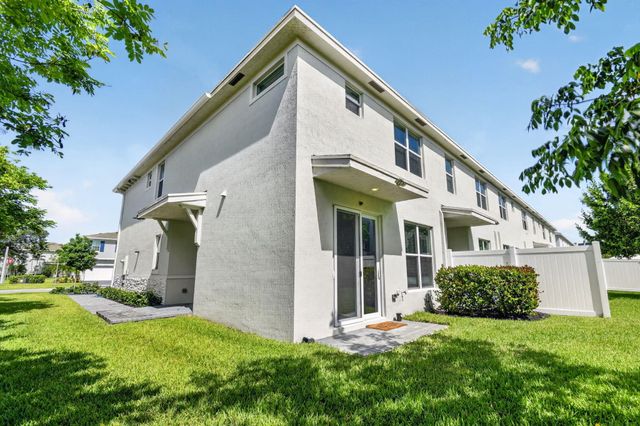 4325 Pond Lily Lane, Lake Worth, FL 33467