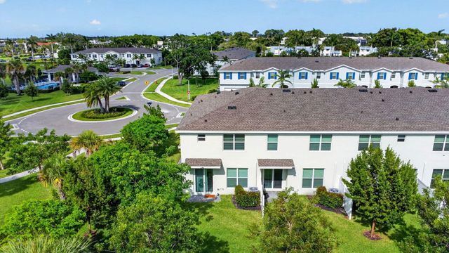 4325 Pond Lily Lane, Lake Worth, FL 33467