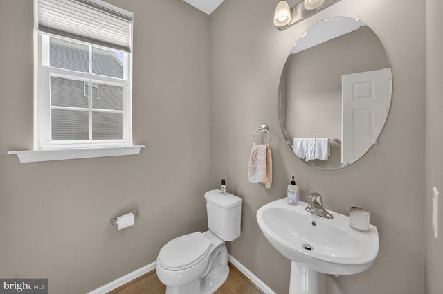 18 QUAKER CT, Hainesport, NJ 08036