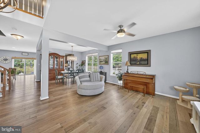 18 QUAKER CT, Hainesport, NJ 08036