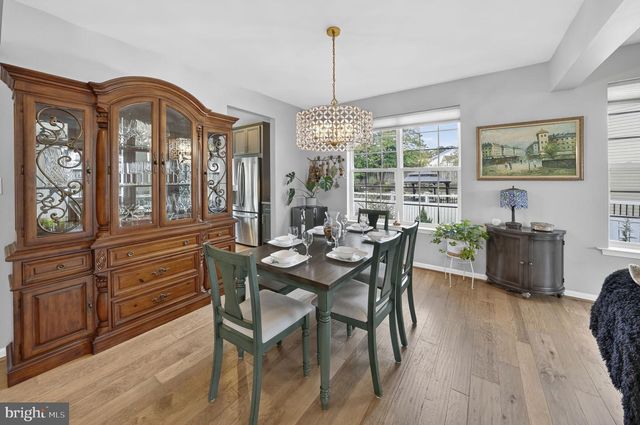 18 QUAKER CT, Hainesport, NJ 08036