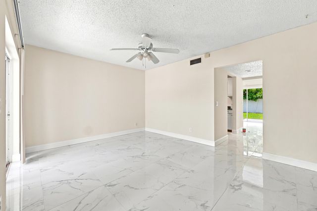 5120 Elmhurst Road A, West Palm Beach, FL 33417