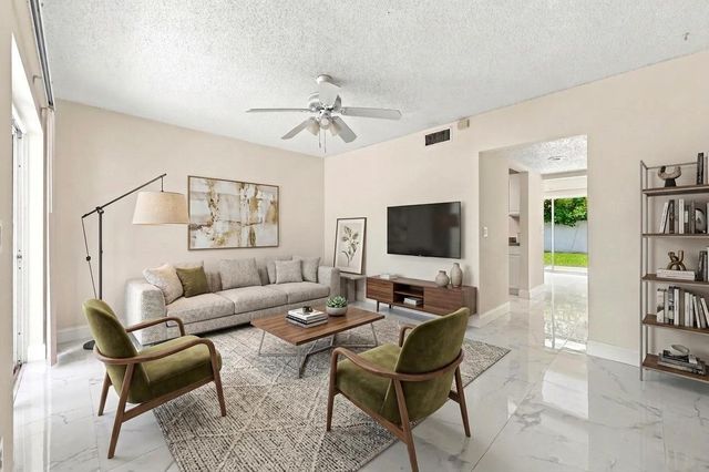 5120 Elmhurst Road A, West Palm Beach, FL 33417