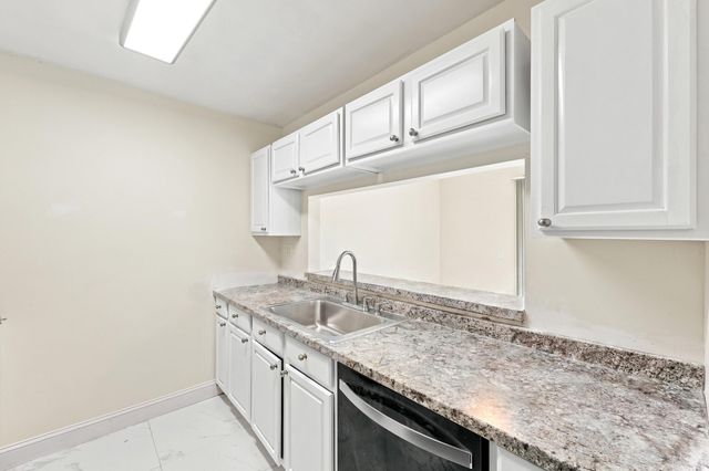 5120 Elmhurst Road A, West Palm Beach, FL 33417