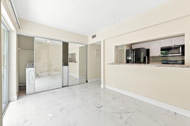 5120 Elmhurst Road A, West Palm Beach, FL 33417