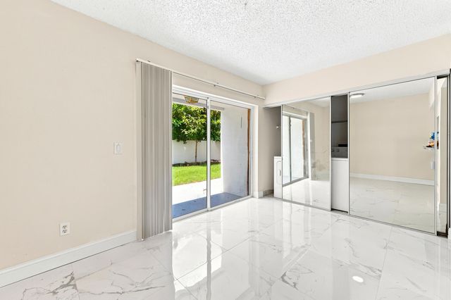 5120 Elmhurst Road A, West Palm Beach, FL 33417