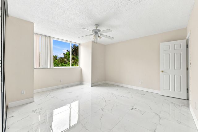 5120 Elmhurst Road A, West Palm Beach, FL 33417