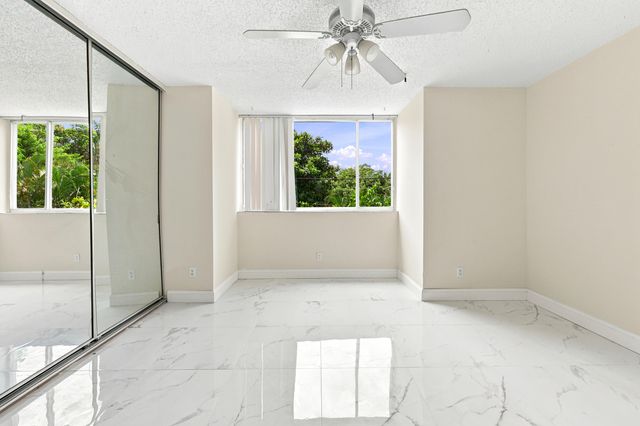 5120 Elmhurst Road A, West Palm Beach, FL 33417