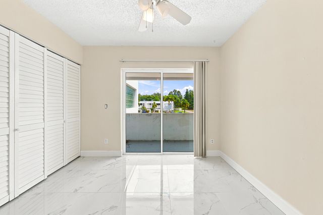 5120 Elmhurst Road A, West Palm Beach, FL 33417