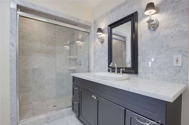 1401 E 3rd Street 16, Long Beach, CA 90802
