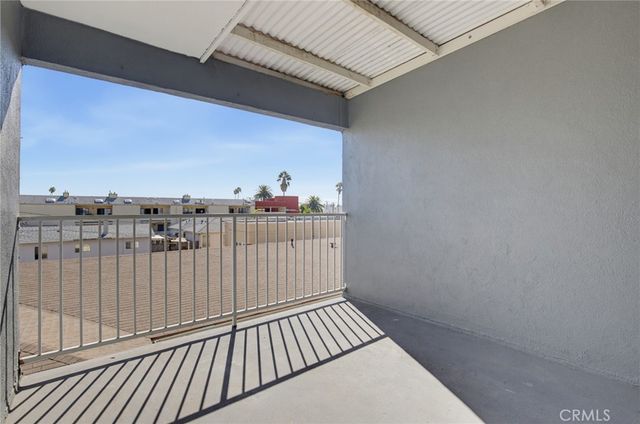1401 E 3rd Street 16, Long Beach, CA 90802