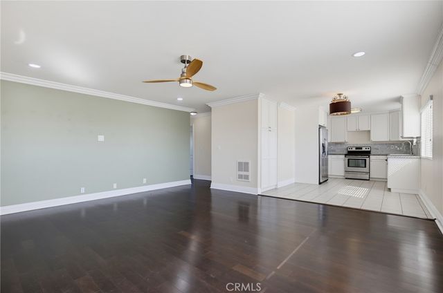 1401 E 3rd Street 16, Long Beach, CA 90802