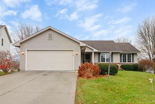 5803 RUNNING DEER TRAIL, Mcfarland, WI 53558