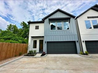 835 Dorchester Street A, Houston, TX 77022