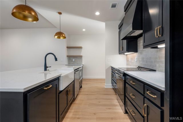 13719 Blackoak, Northport, AL 35475