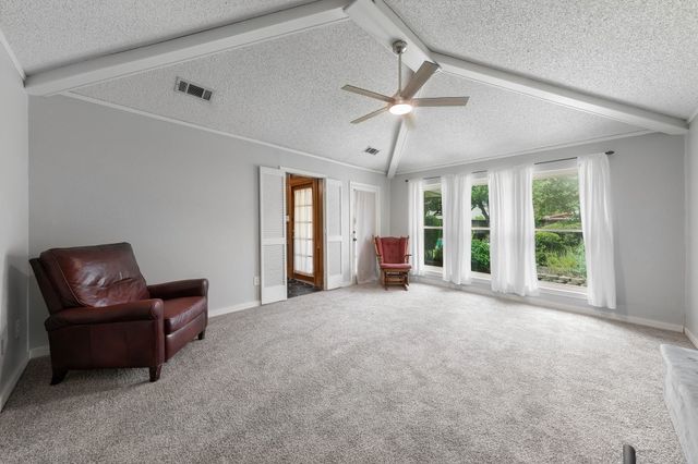 221 Manor Way, Sunnyvale, TX 75182
