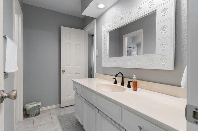 221 Manor Way, Sunnyvale, TX 75182