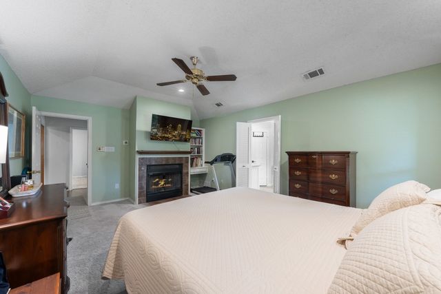 221 Manor Way, Sunnyvale, TX 75182