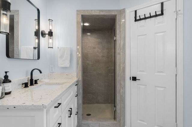 221 Manor Way, Sunnyvale, TX 75182
