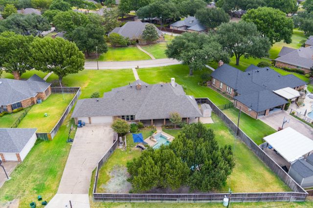 221 Manor Way, Sunnyvale, TX 75182