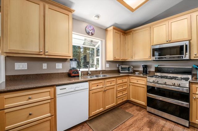 6480 Granite Trl, Pollock Pines, CA 95726