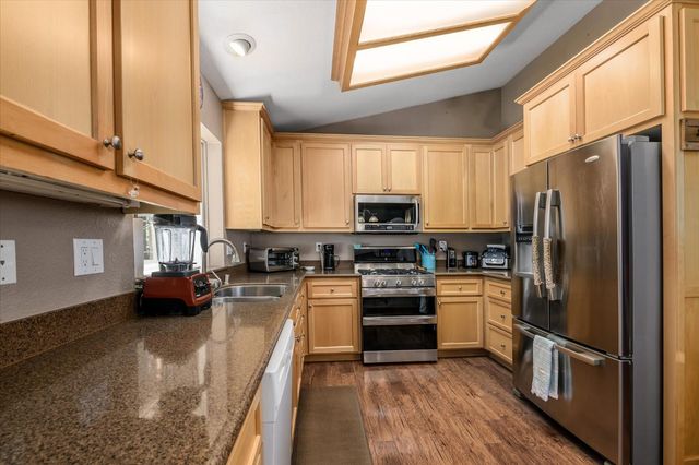 6480 Granite Trl, Pollock Pines, CA 95726