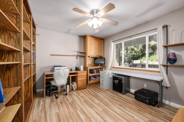 6480 Granite Trl, Pollock Pines, CA 95726