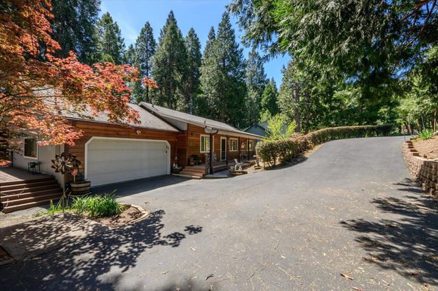6480 Granite Trl, Pollock Pines, CA 95726