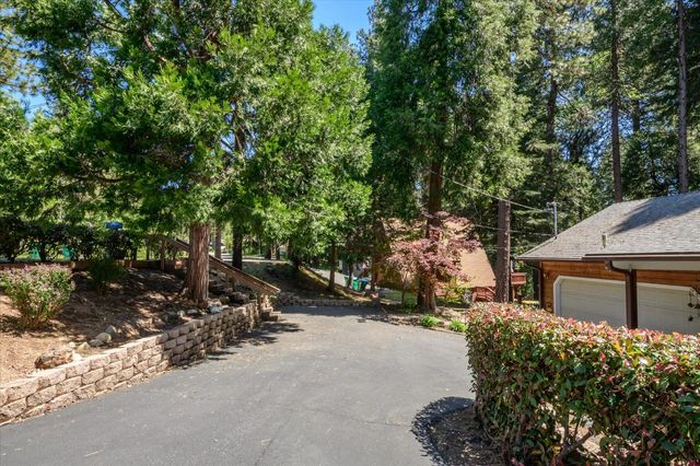 6480 Granite Trl, Pollock Pines, CA 95726