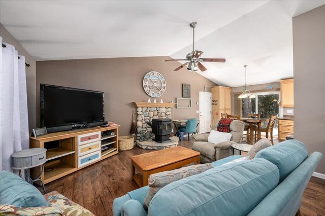 6480 Granite Trl, Pollock Pines, CA 95726