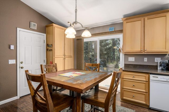 6480 Granite Trl, Pollock Pines, CA 95726